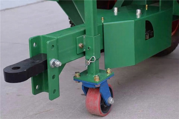 Razorbill TopMate100 -sand-top-dresser-7