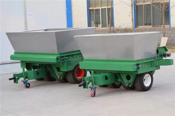 Razorbill TopMate100 -supply-top-dressing-machine-1