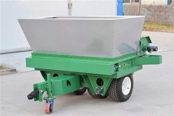 Razorbill TopMate100 - tractor-trailed-TOP-DRESSER-7