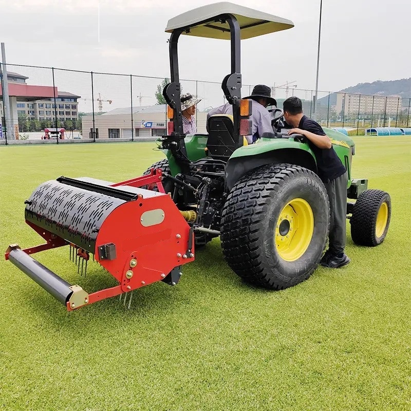 Turf Aerator - AirPro160 - Razorbill - In Field